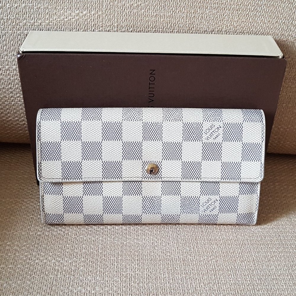 Authentic Louis Vuitton Damier Azur Sarah Wallet